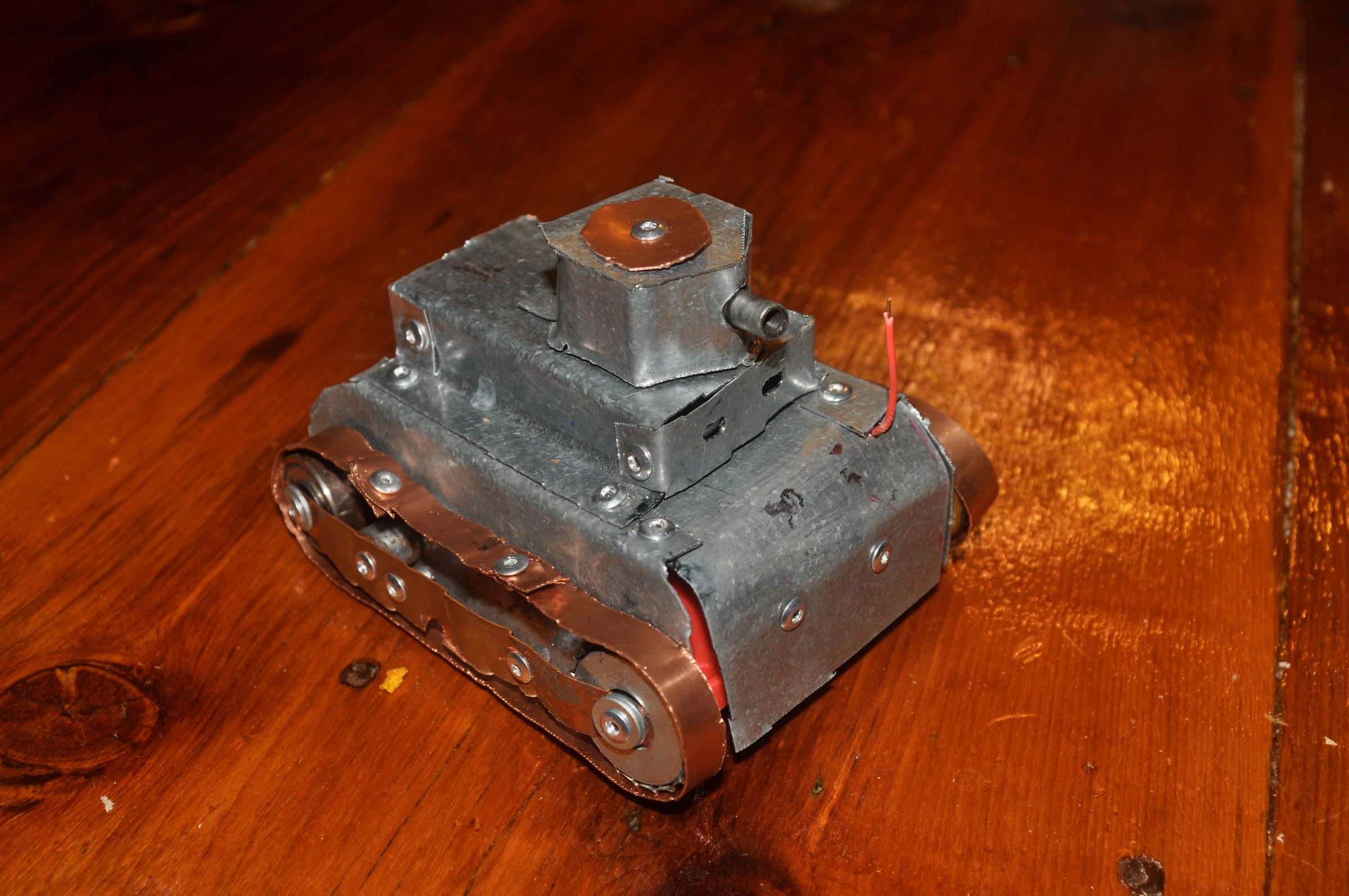 Metal Stuart R/C Tank