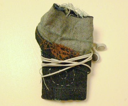 Grunge Style Ipod Holder