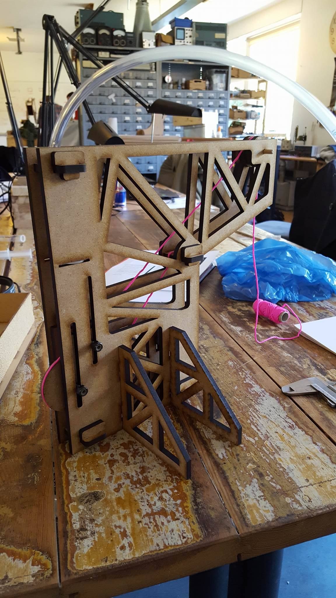 Hydraulic Crane (Syringes) By Mathias & Dennis 4 Steps Instructables
