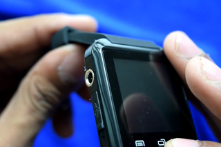 Smart watch with earphone jack hotsell