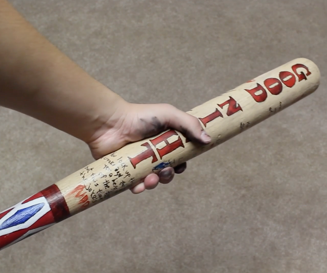 Harley Quinn's Bat (Suicide Squad) - How to DIY : 8 Steps (with Pictures) - Instructables make-it-harley-quinn-bat-from-suicide-squad-4-steps-with-pictures-instructables