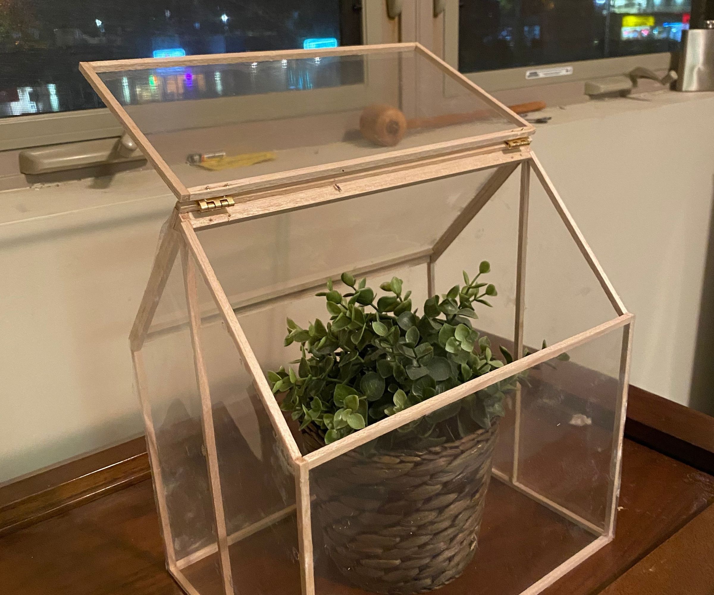 DIY Miniature Greenhouse
