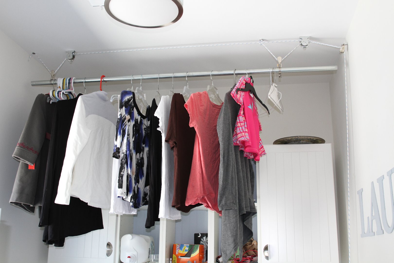 Hideaway Hanging Rack