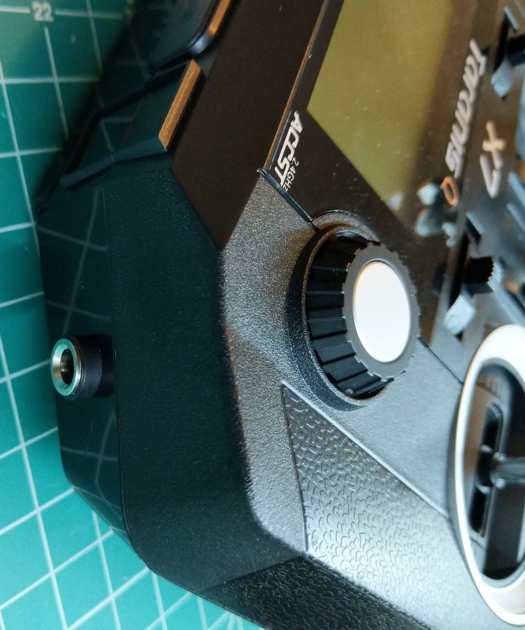 Taranis Q X7 Battery Mod