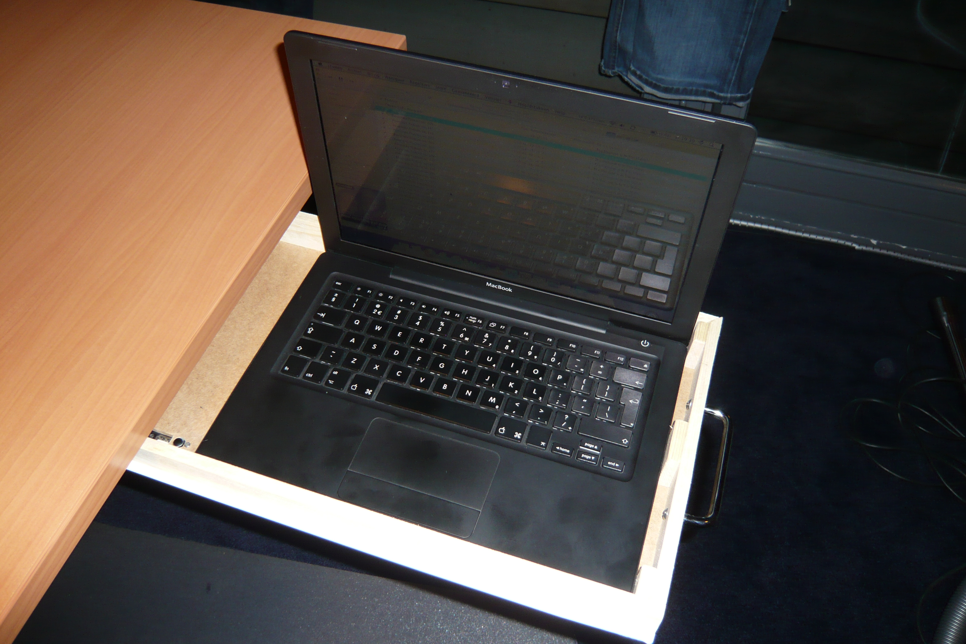 Building a (macbook) Laptop Drawer 7 Steps Instructables