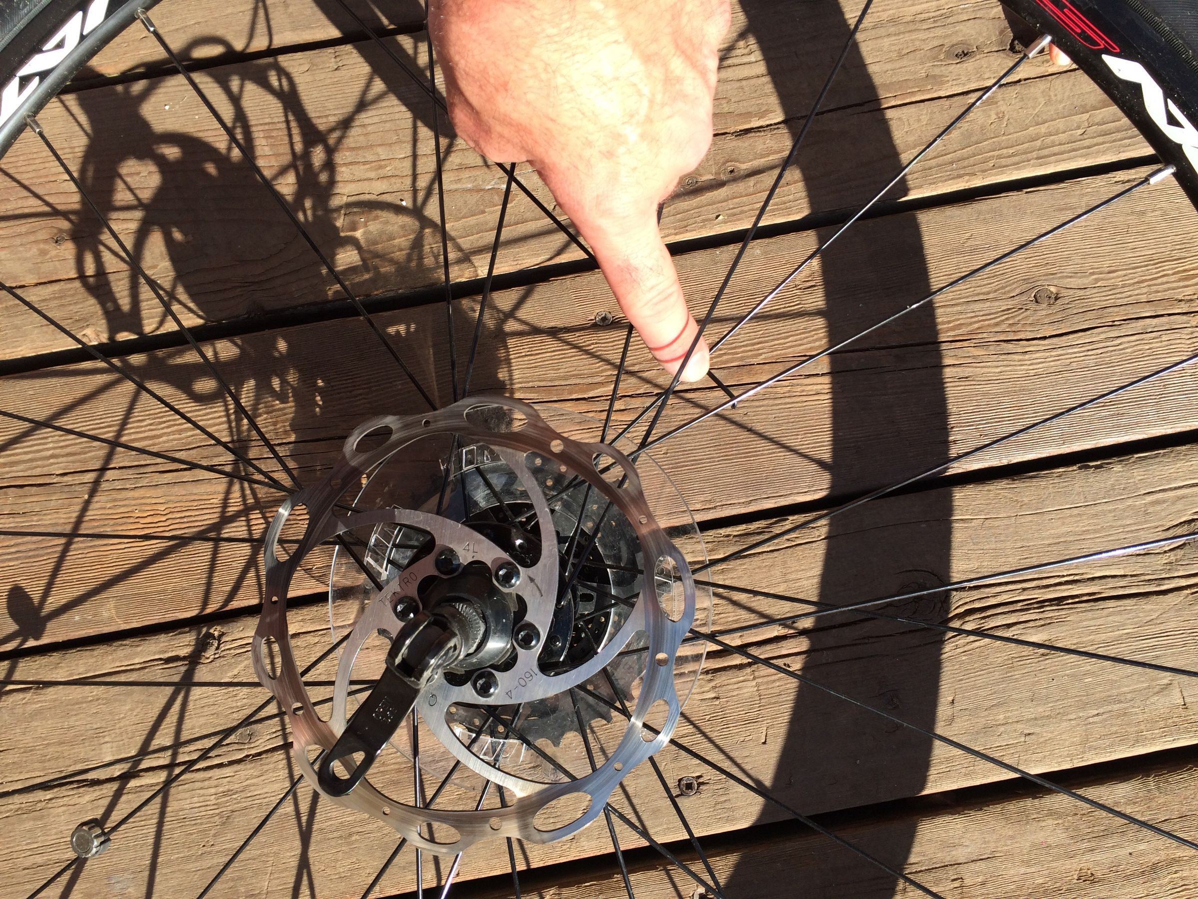 Broken Spoke Repair/Replace 8 Steps (with Pictures) Instructables