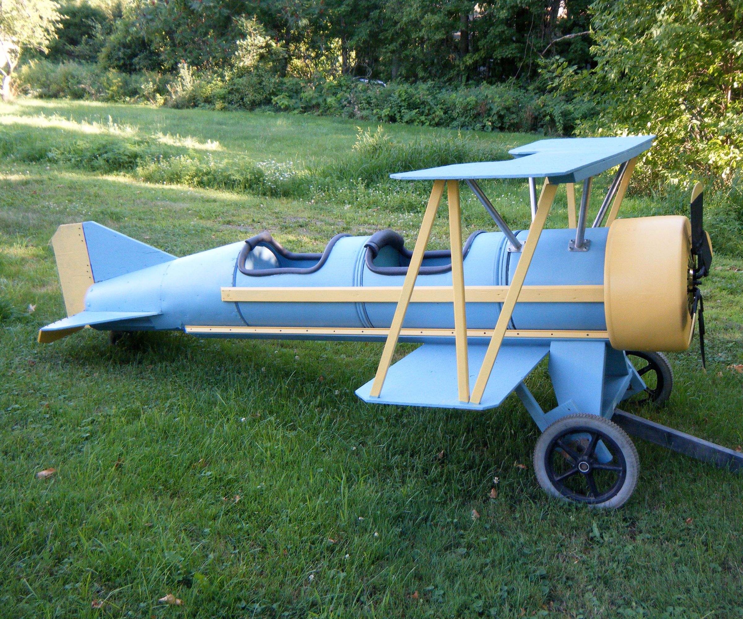 Cardboard Barrel Biplane. the Flyin' Lion