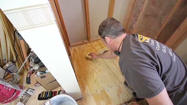 How to Install Custom Shower Pans in Less Than 2 Hours : 5 Steps (with ...