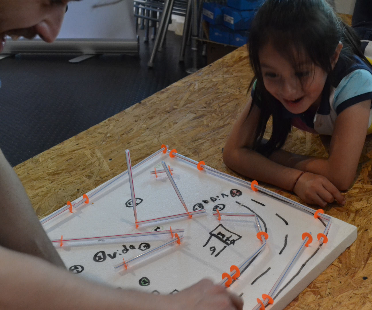 Pinball Con Strawbees