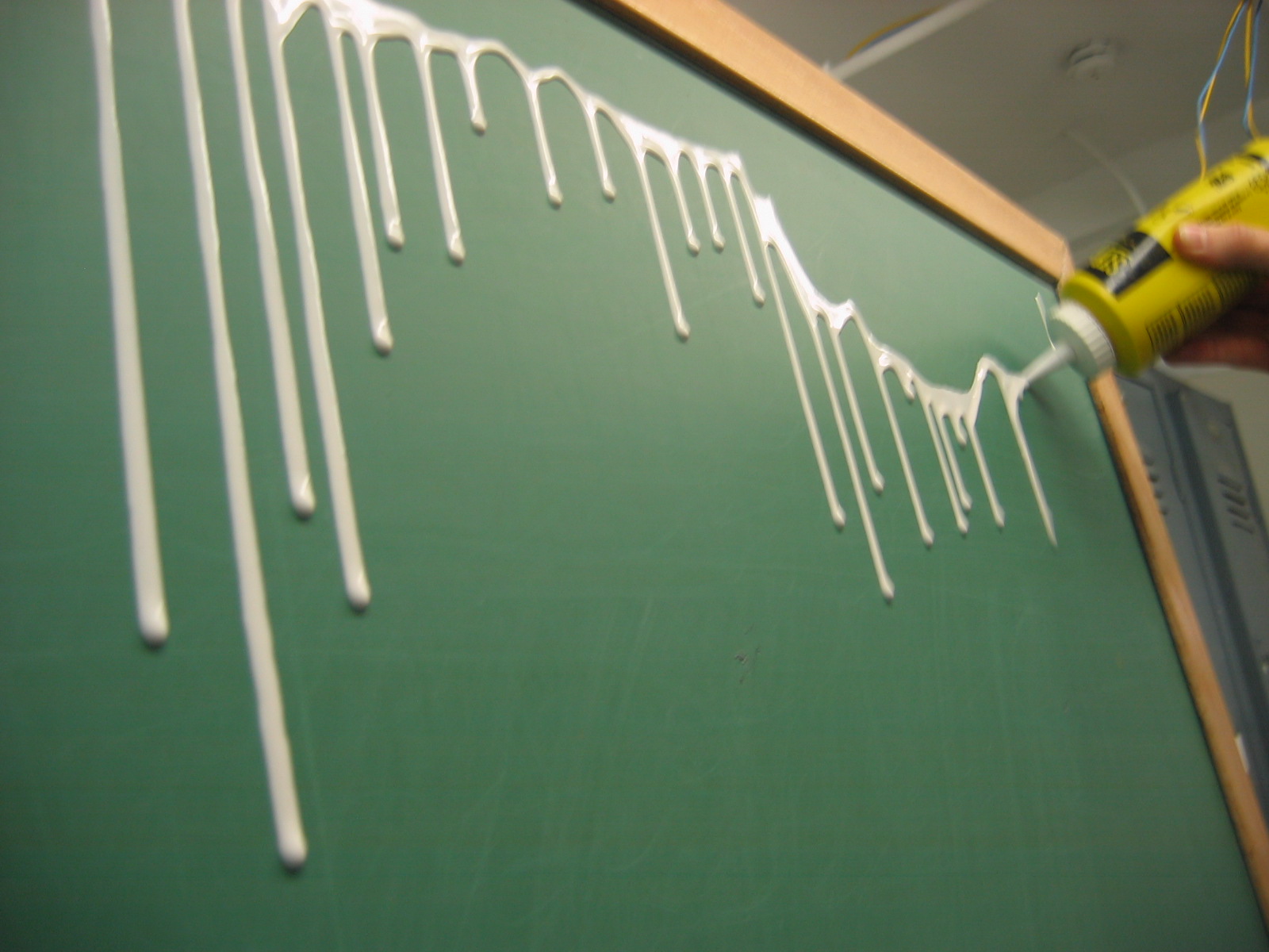 Creative Discontent part 3 : Squalk (Squirt Chalk)