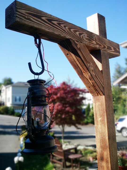 Haunted Walkway Lantern Posts