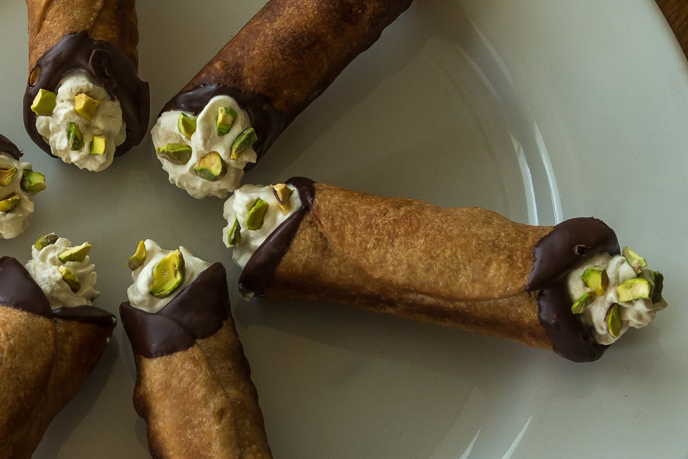 Mascarpone Cannoli With Pistachios