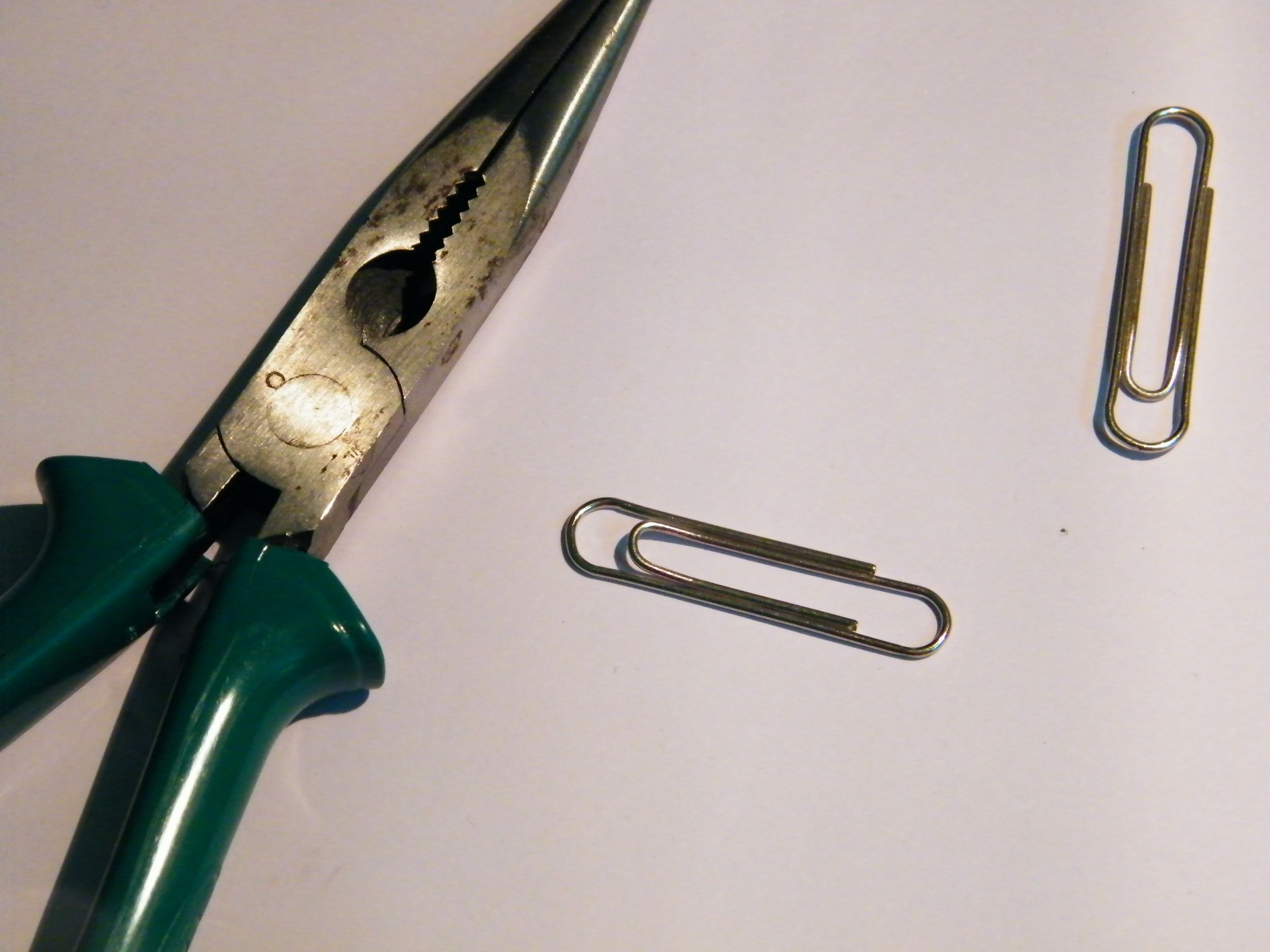 DIY Phone Stand Paper Clip Mobile Phone Stand 2min, 0 Project 5