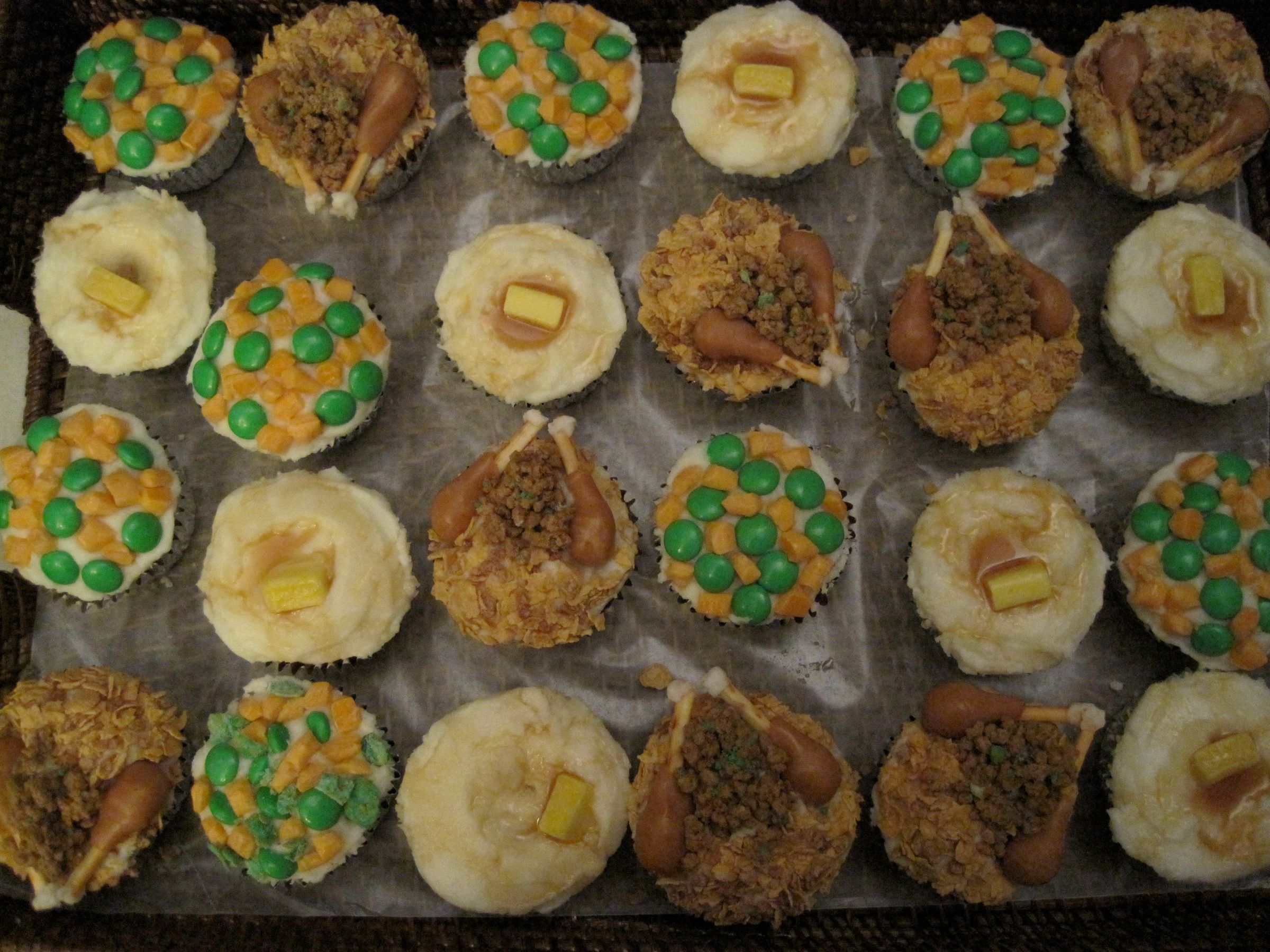 Thanksgiving Dinner Cupcakes