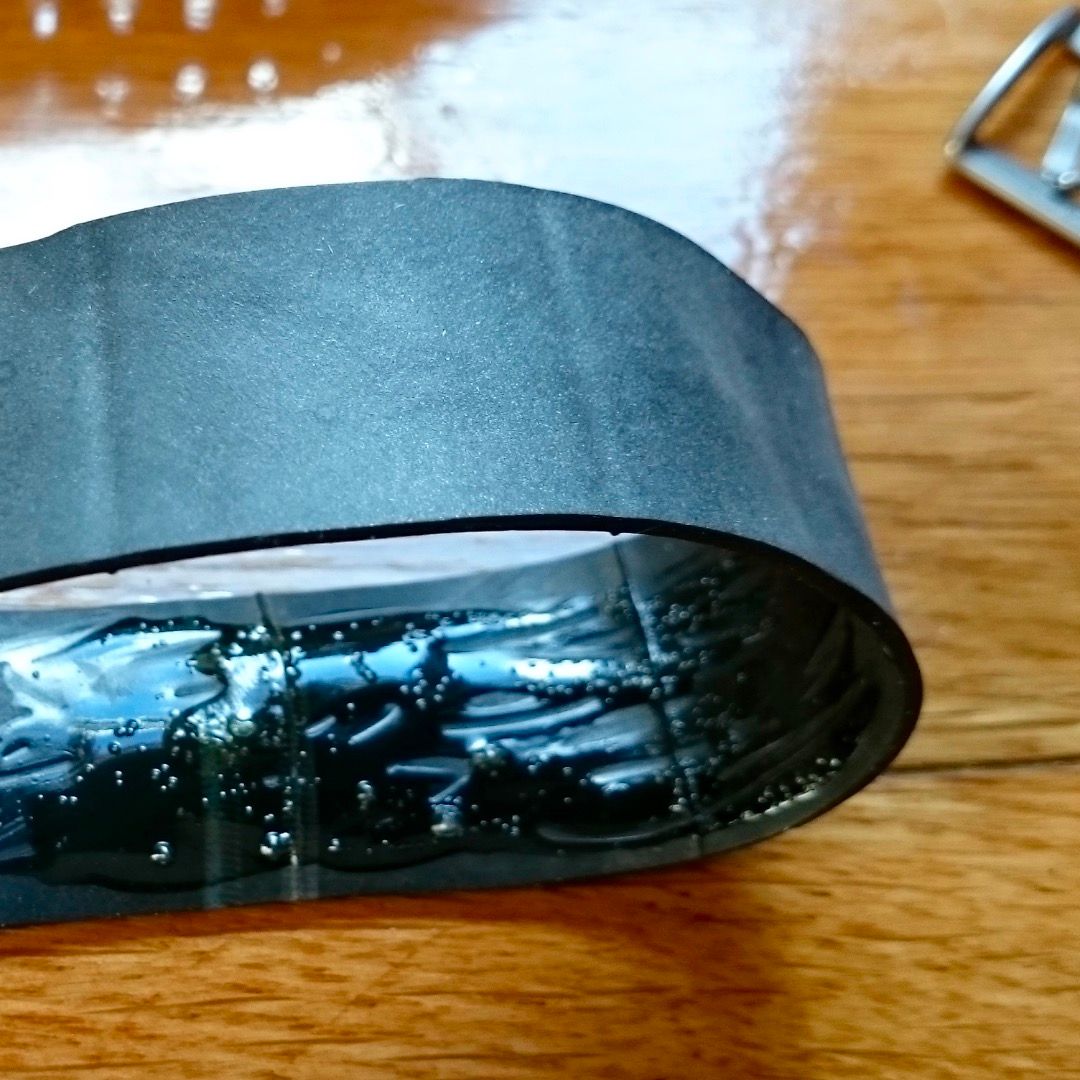 Replacement Watch Strap From an Old Inner Tire 5 Steps (with Pictures