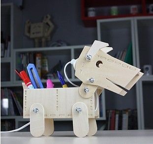 DIY Puppy Wood Guilder Desk Lamp