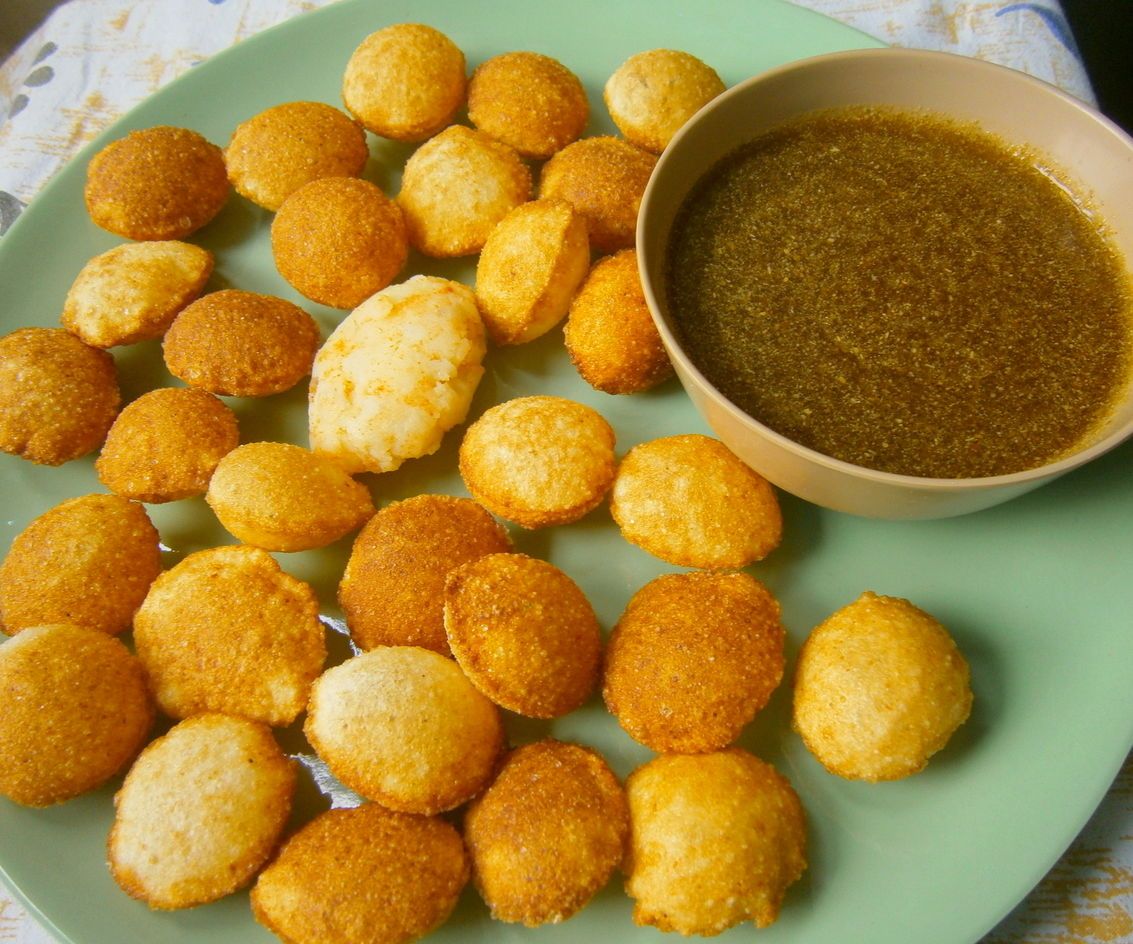 Pani Puri/Gol Gappa (Indian Street Food) - the Simplest Way!