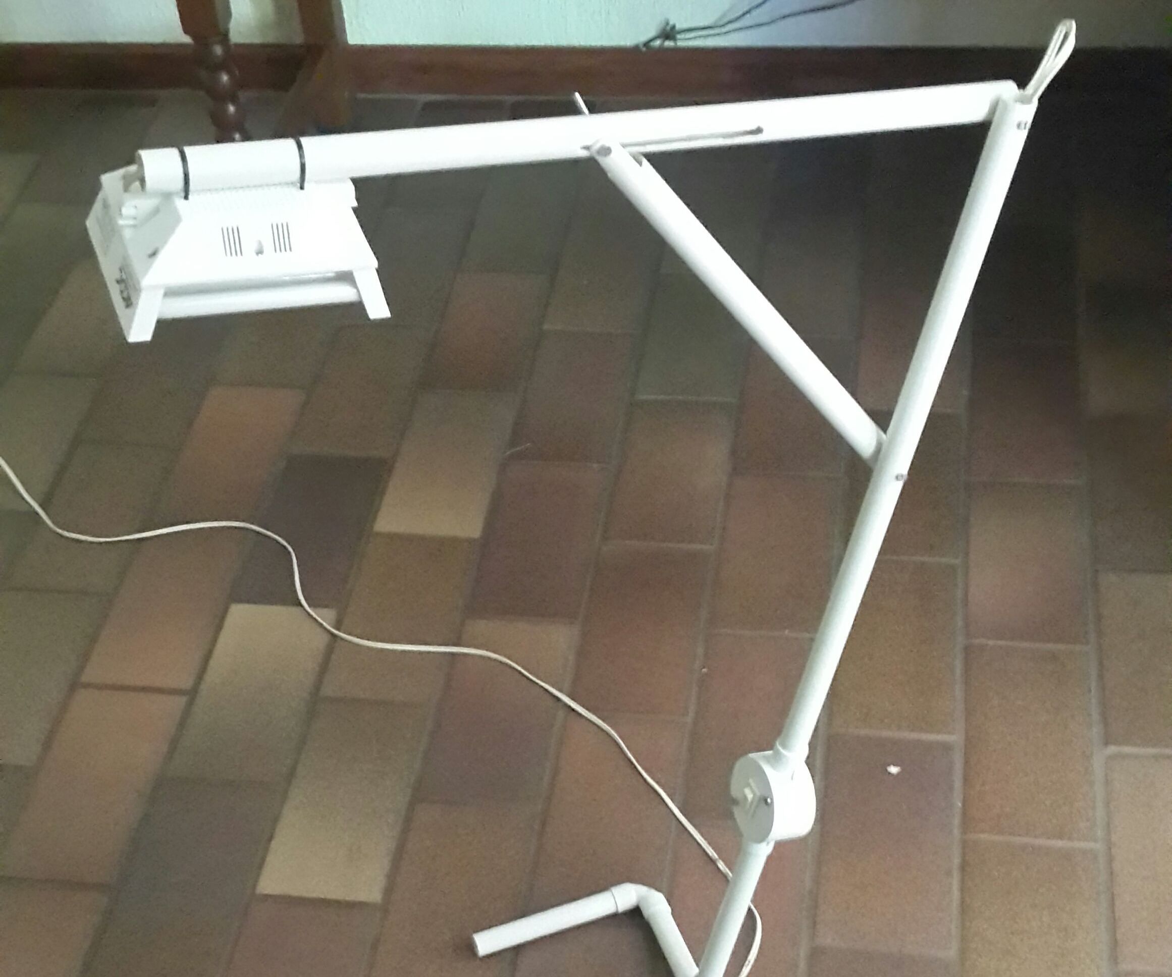 Cheap PVC Pipe Desk Lamp 