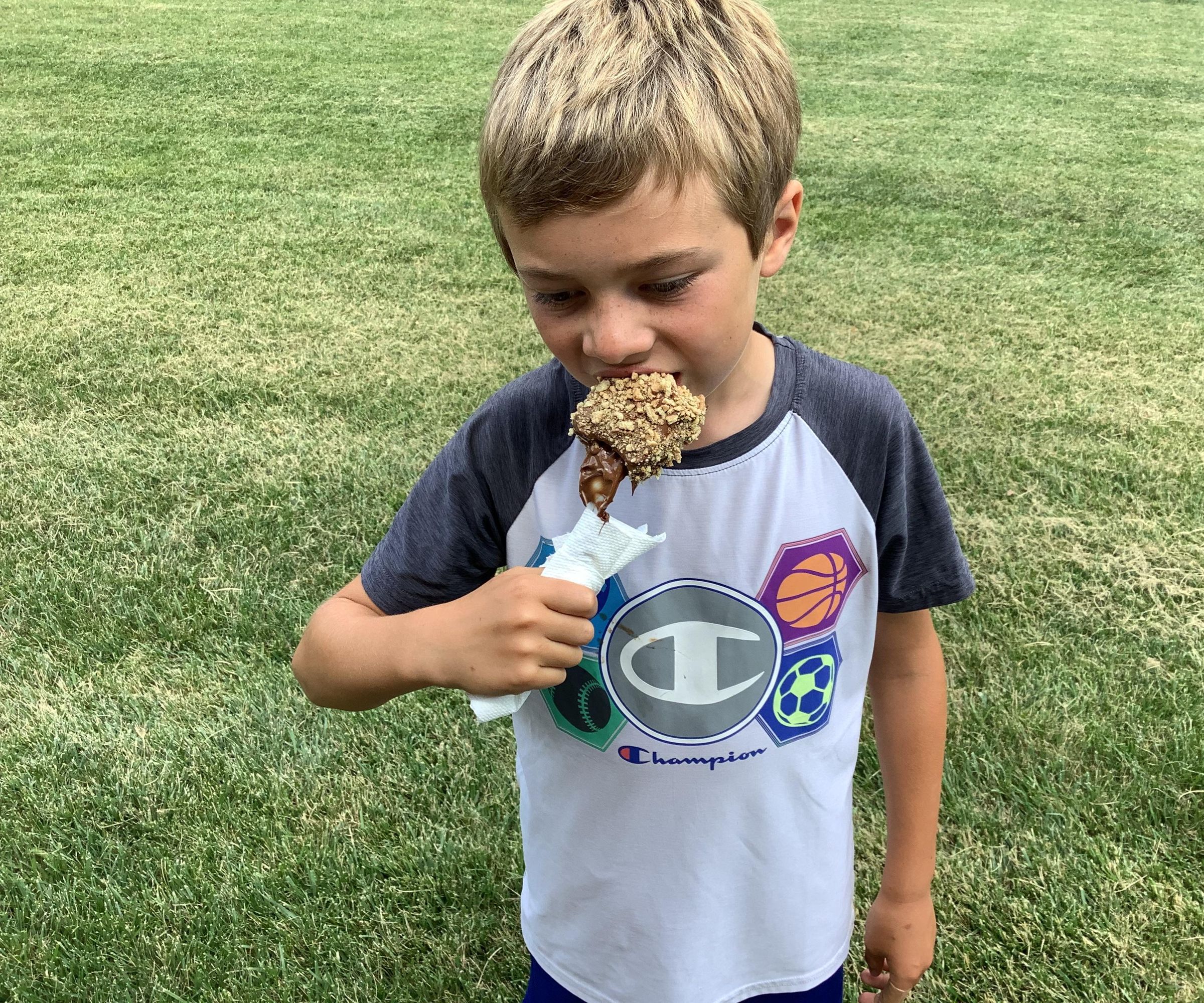 Fire-free Gooey S'mores on a Stick