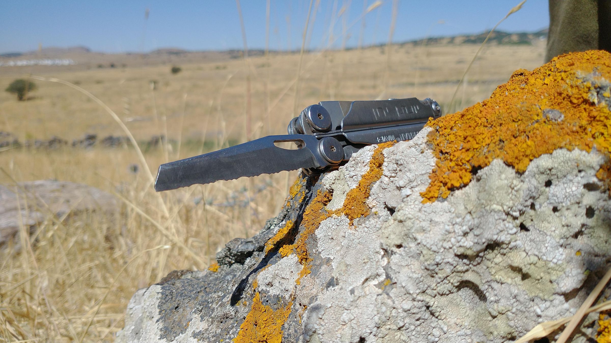 How to Break in a Leatherman Stuck Pliers, Loose Handles, Jammed Blades & More Tips 4 Steps