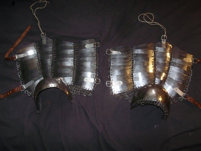 Maille and Plate Leg Armour