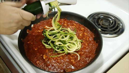 How to Cook Zoodles and Red Sauce