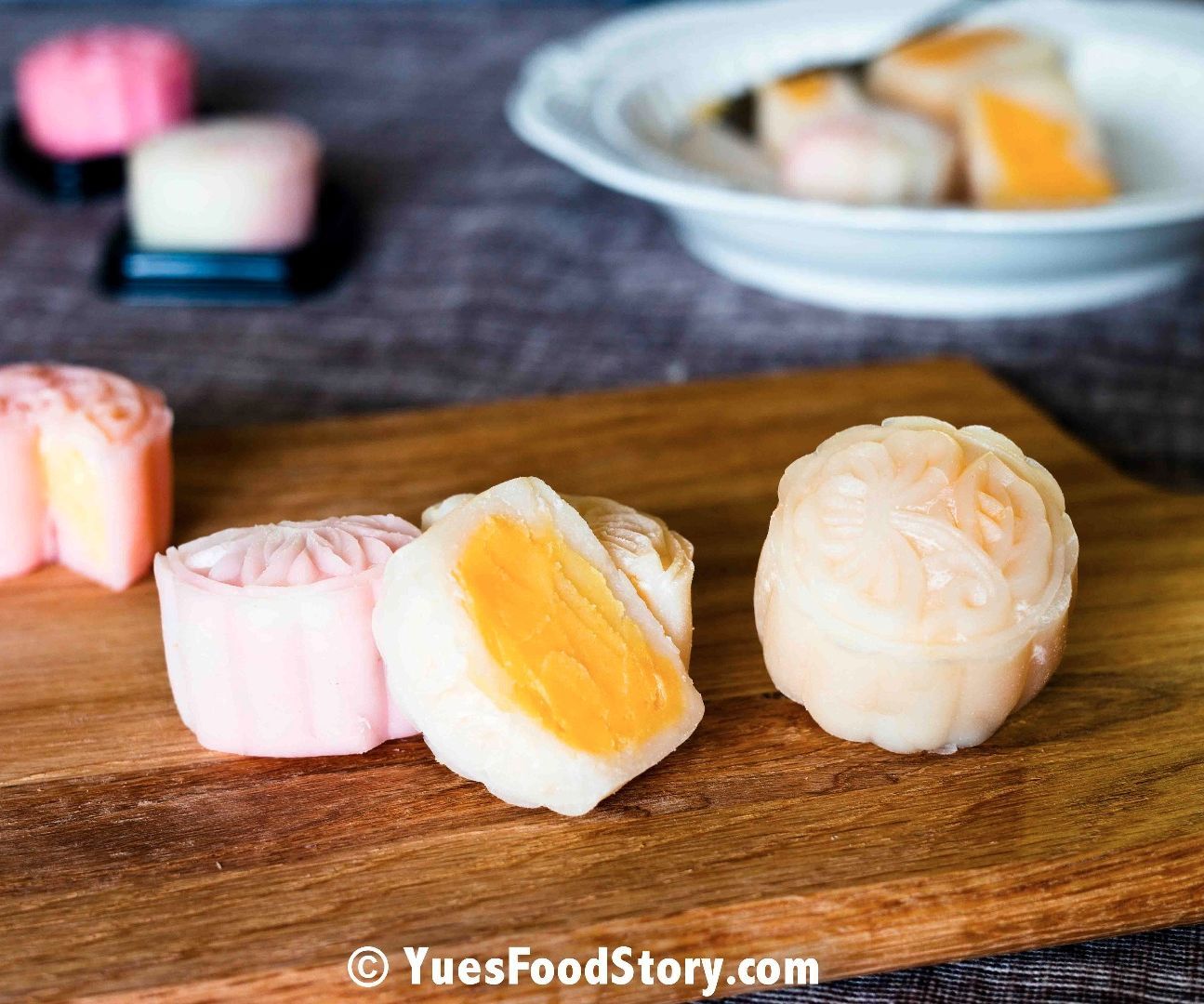 Ice Skin Mooncake With Chinese Custard