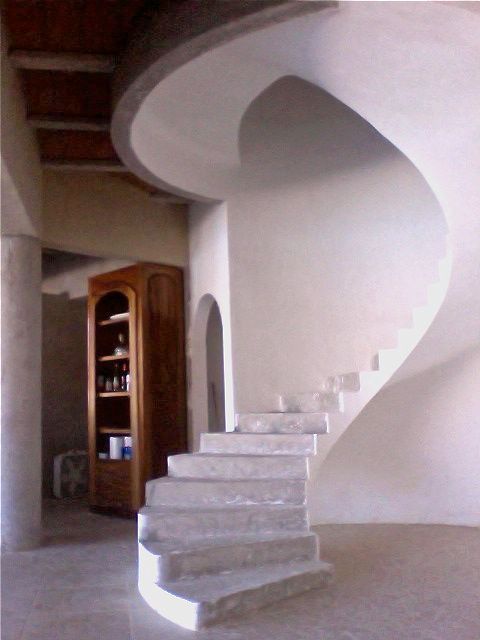 Floating Circular Concrete Staircase