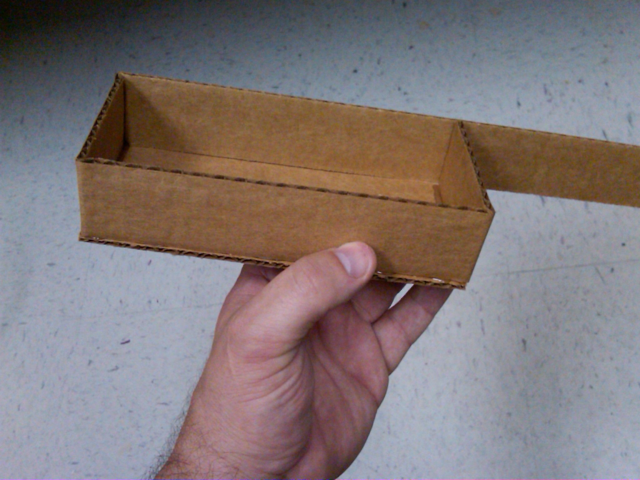 No-Measure Cardboard Display Shelves/ Boxes