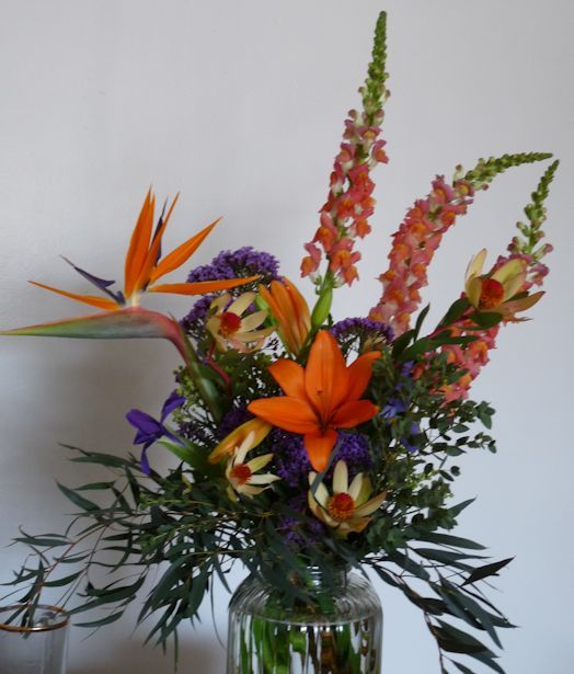 Vase Arrangements: Tips for Triumph