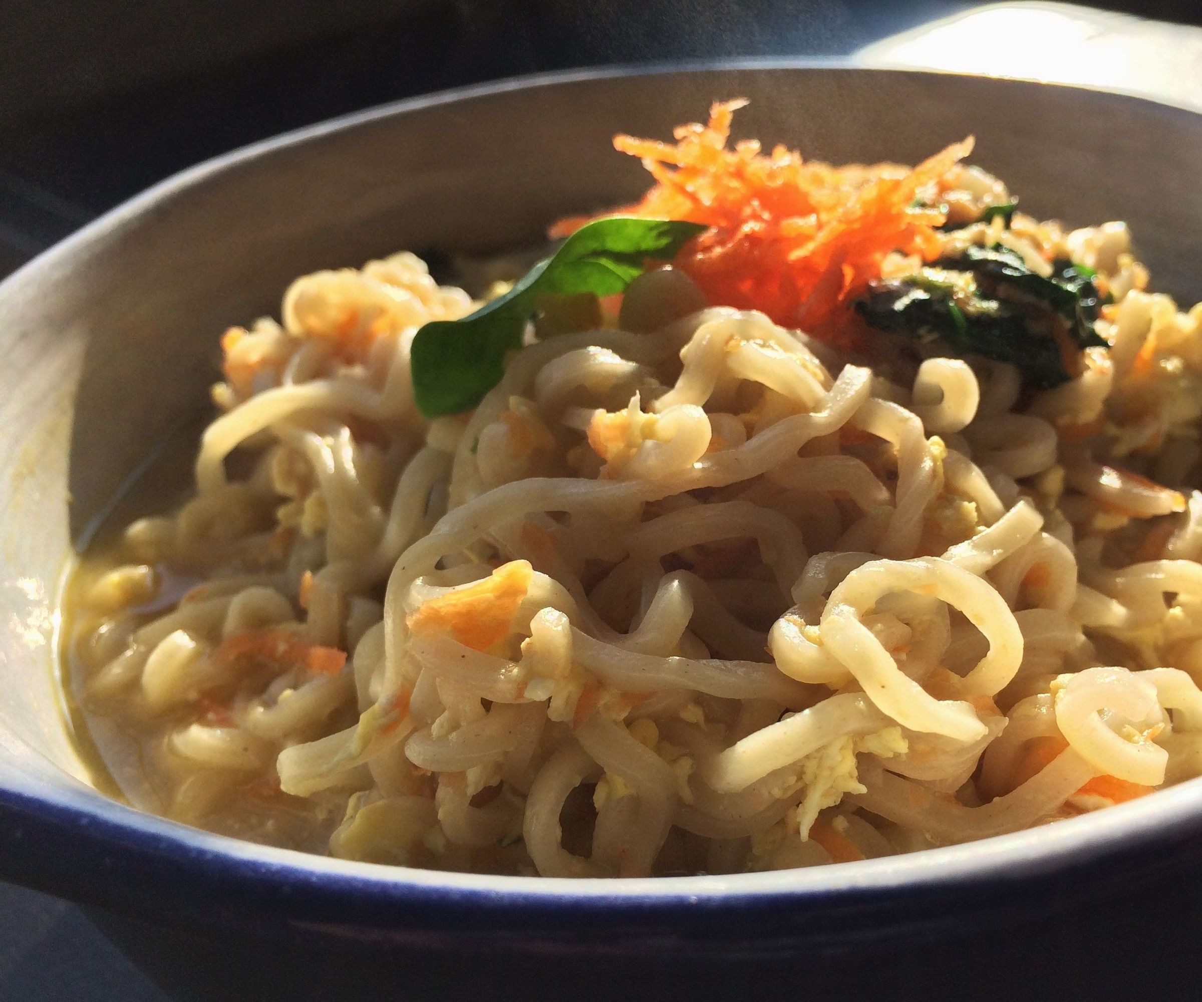 Ramen Noodles With Egg (and Veggies)