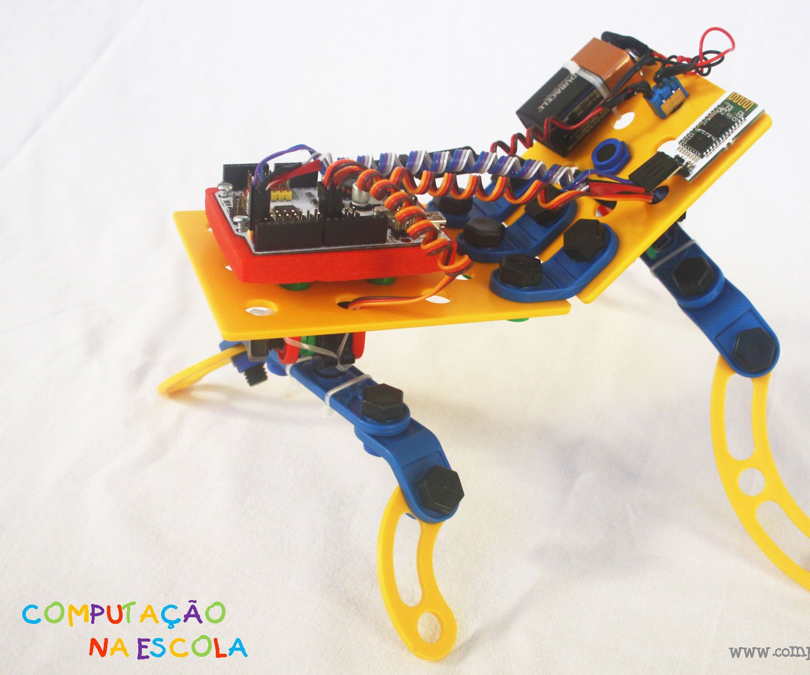 Mobile Robotics with Scratch: How to Integrate Scratch, Arduino and Bluetooth