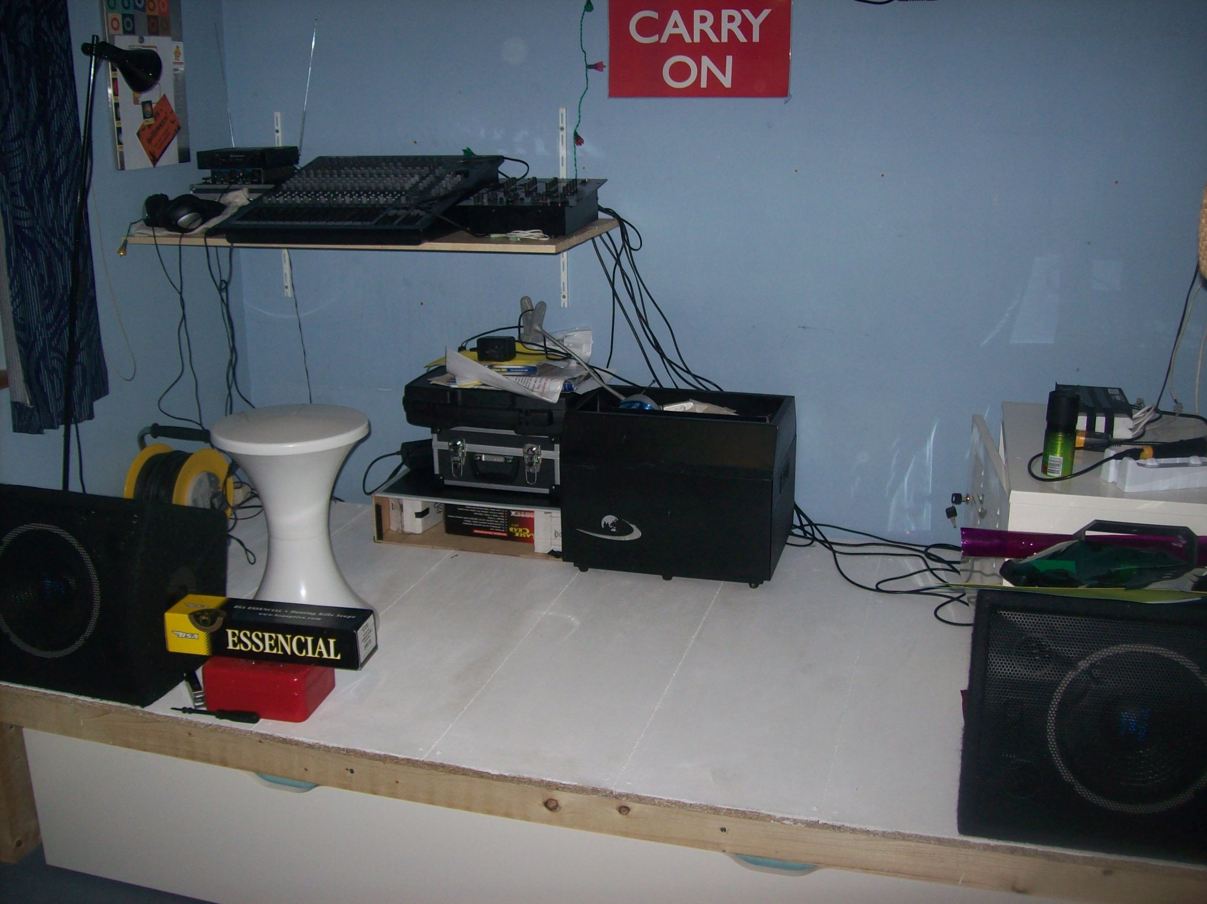 Make a stage! - With roll out bed!