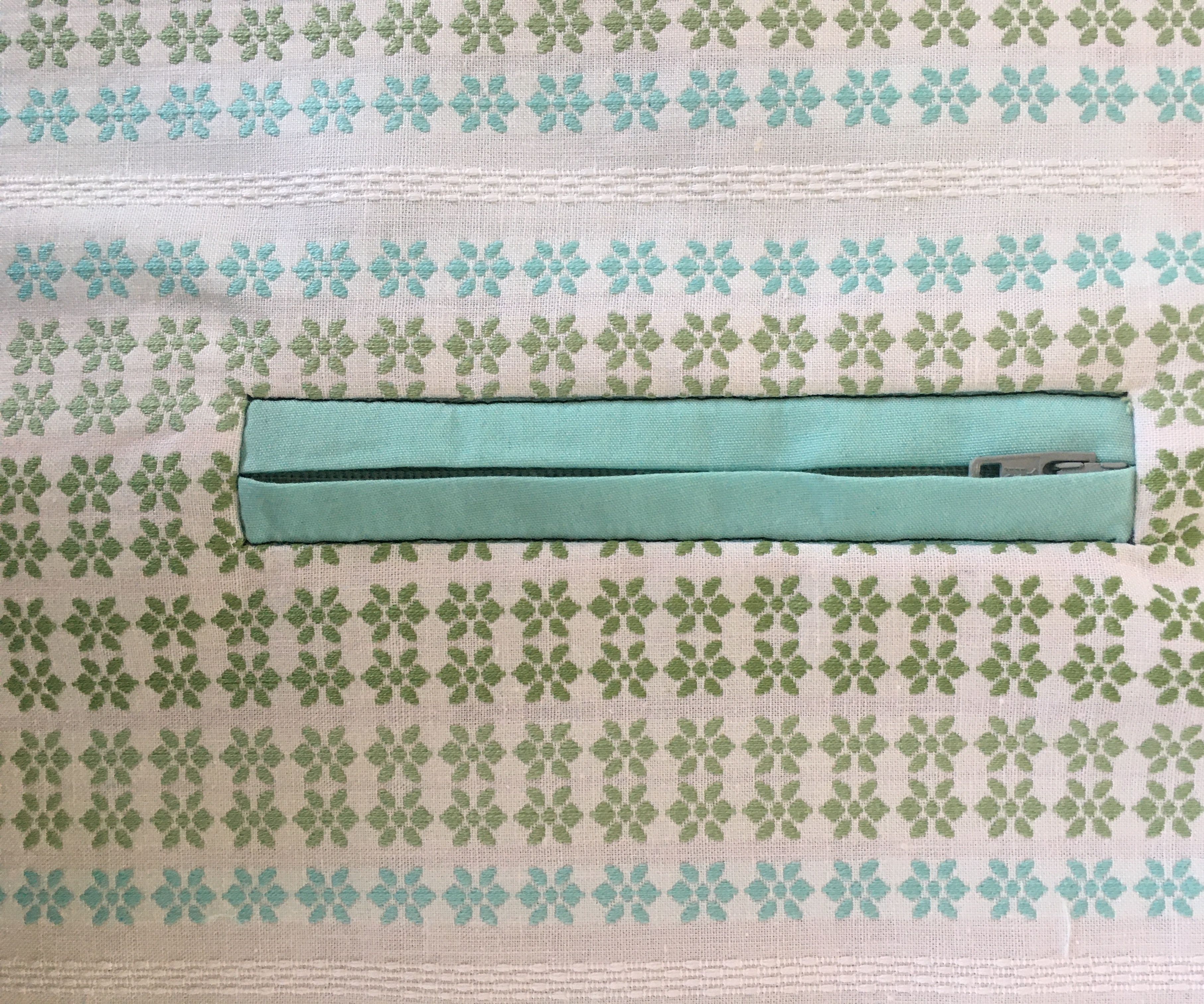 Zak Met Twee Biezen En Rits