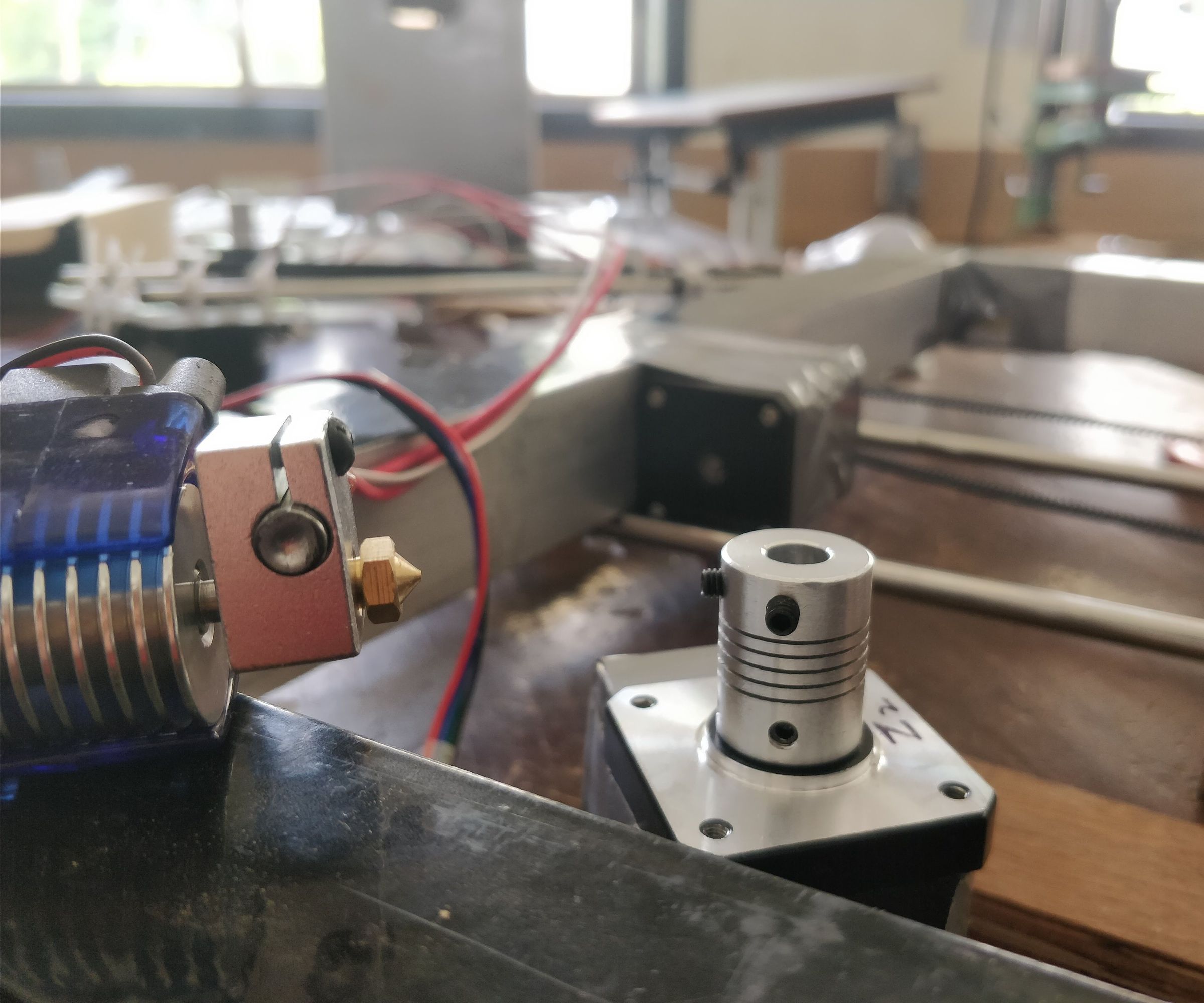 Single Extruder 3-D Printer