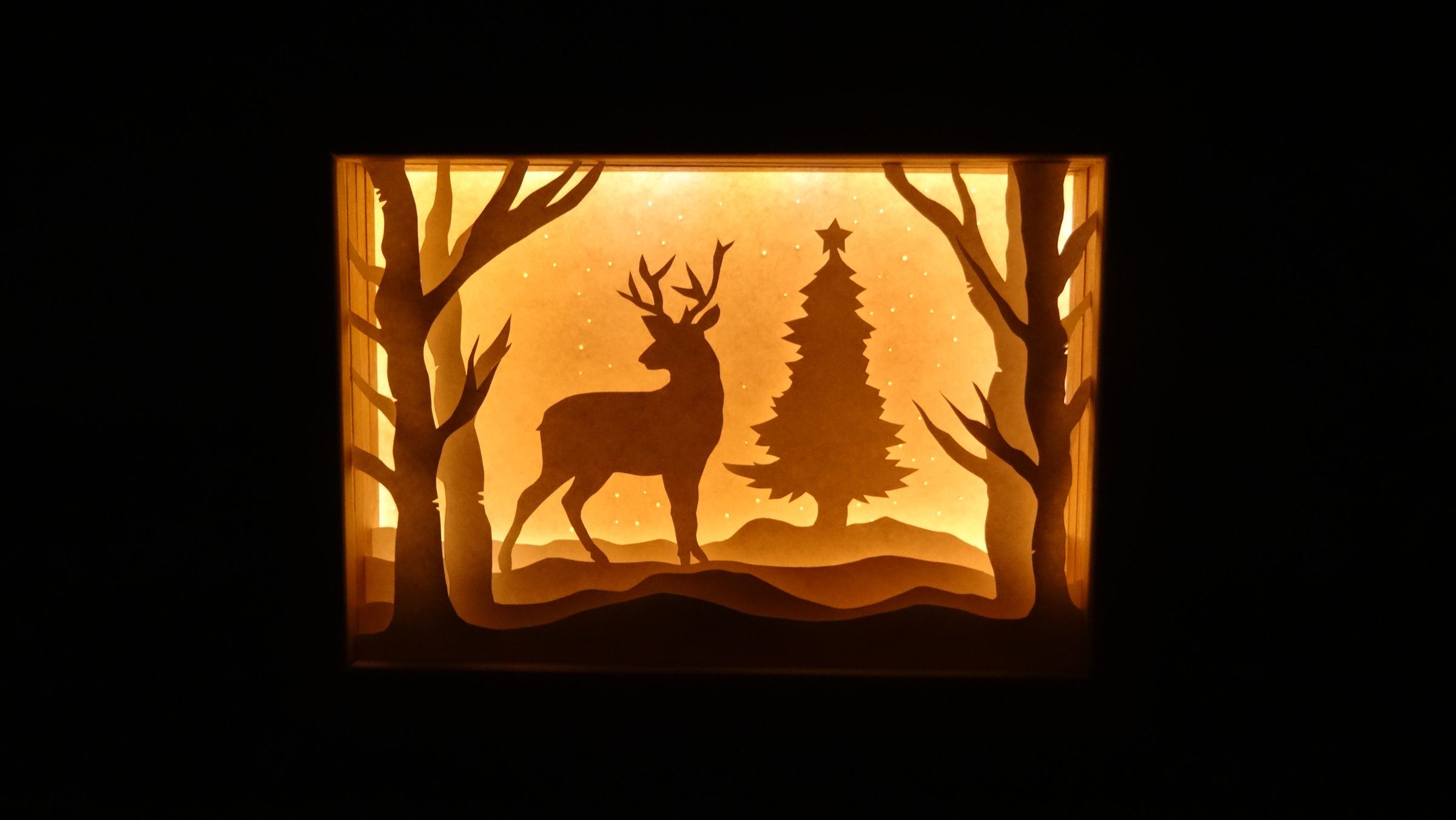 Christmas Shadowbox – Decor Item - Image 1