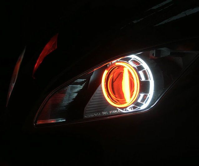 Yamaha R6 Halo Headlight Mod