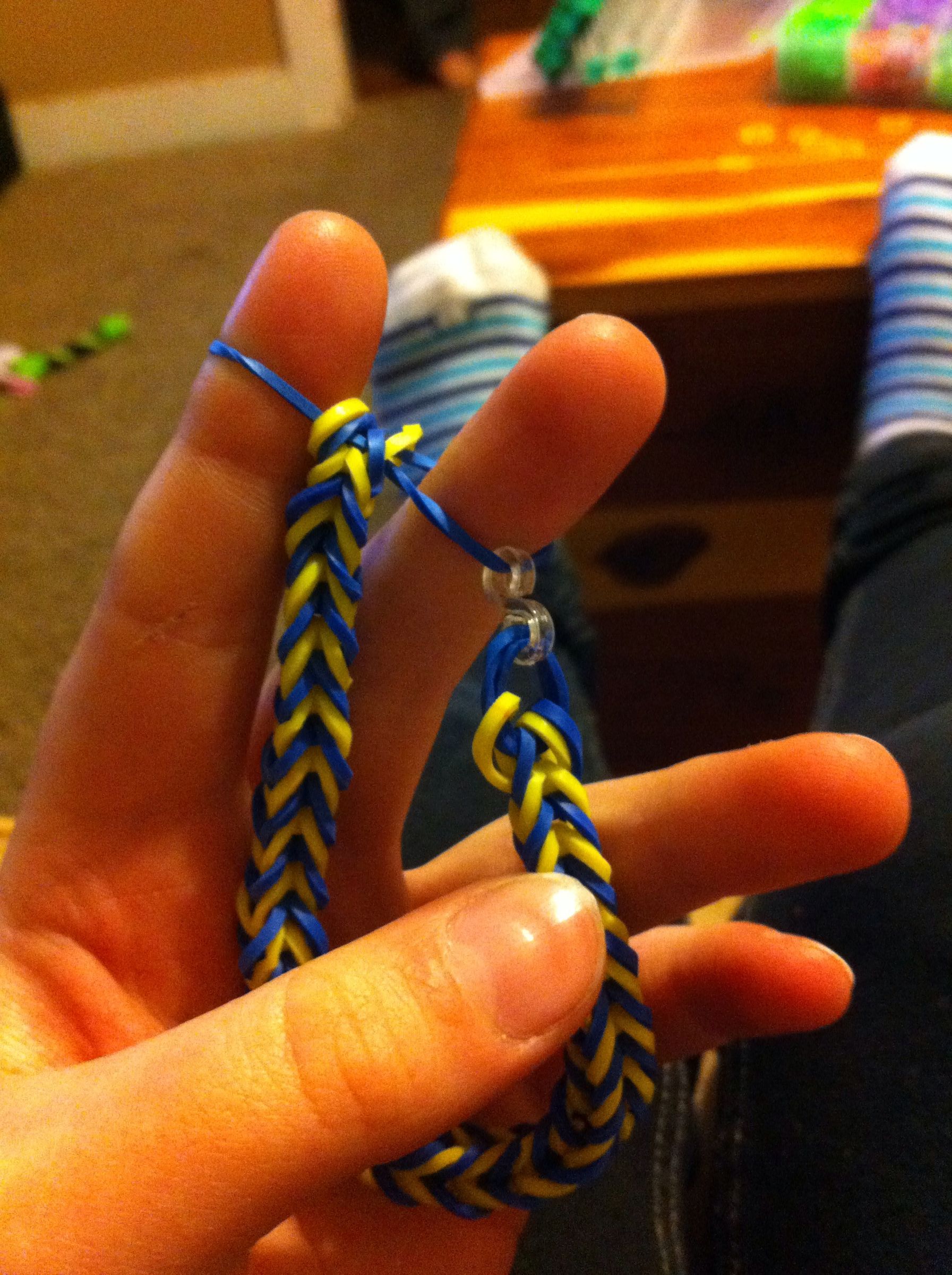 Rubber Band Bracelet Without Loom 6 Steps Instructables