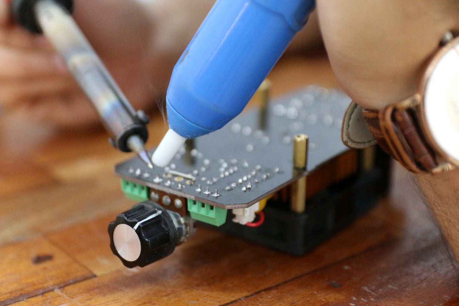 Attaching the Speed Controller (ESC)