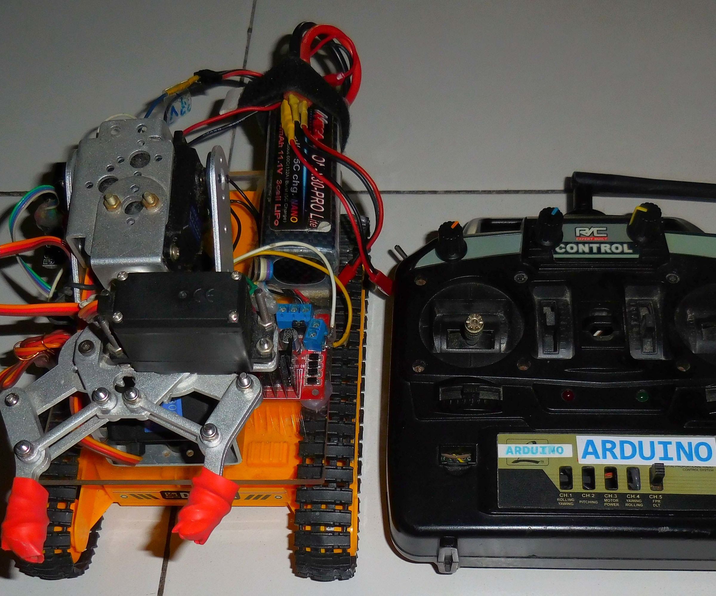 How to Build Gripper Arm Tracked Robot Controlled Via Nrf24l01 Arduino