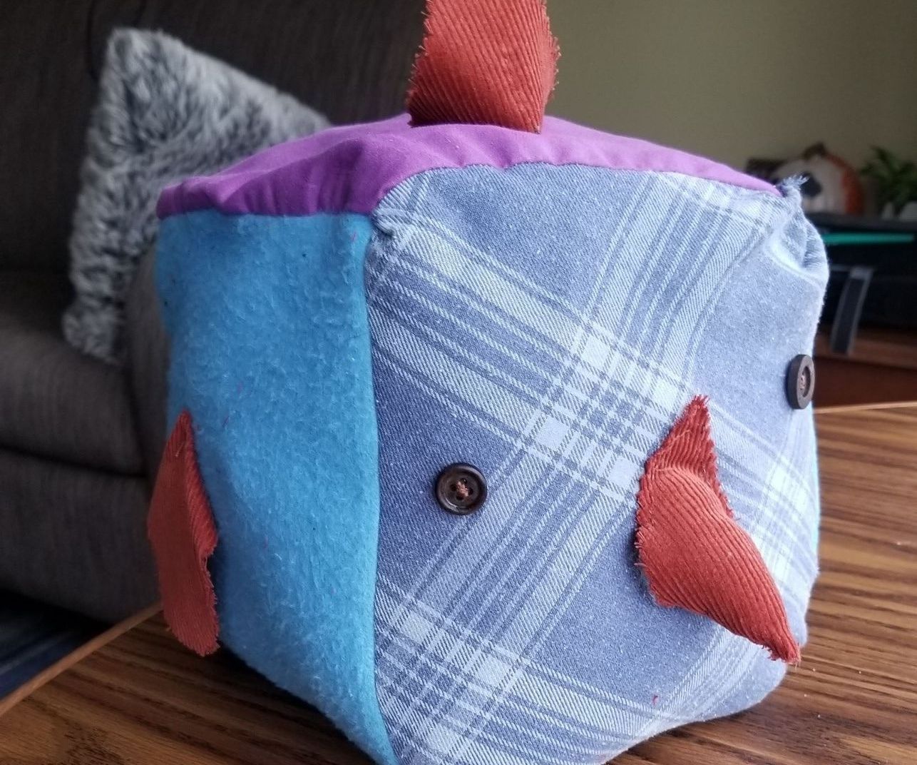 RoosterCube: Cube-Shaped Stuffed Animals! 