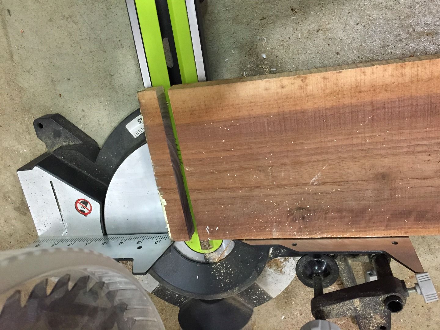 CClamp Wood Shelf 6 Steps (with Pictures) Instructables