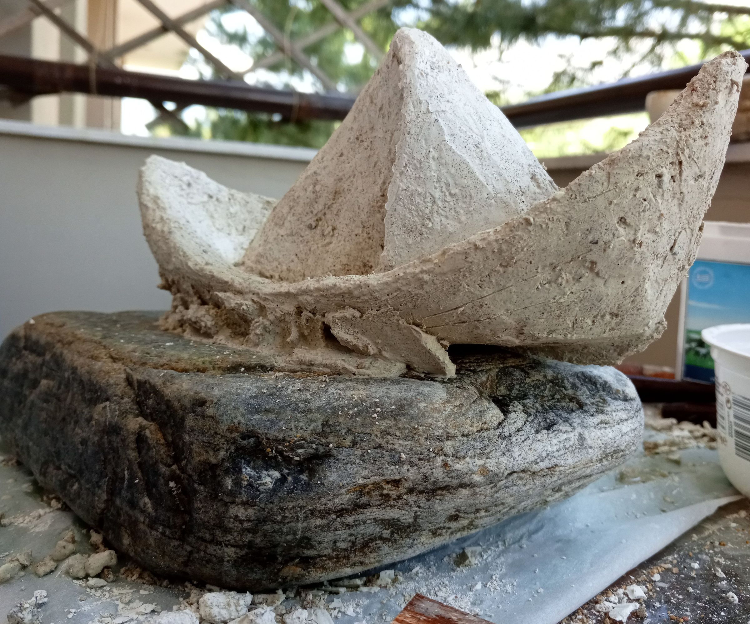 Cement and Stone Origami Boat in Three Steps...