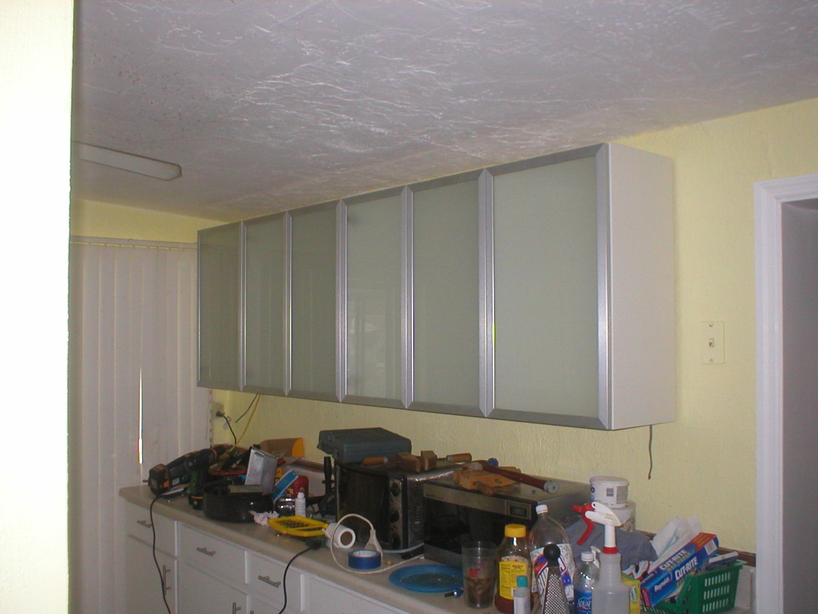 Installing IKEA Upper Kitchen Cabinets : 5 Steps - Instructables