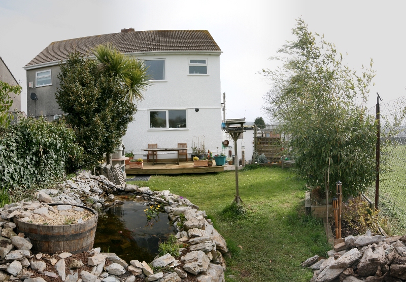 How I Made a Raised Pond and Rockery (2006)