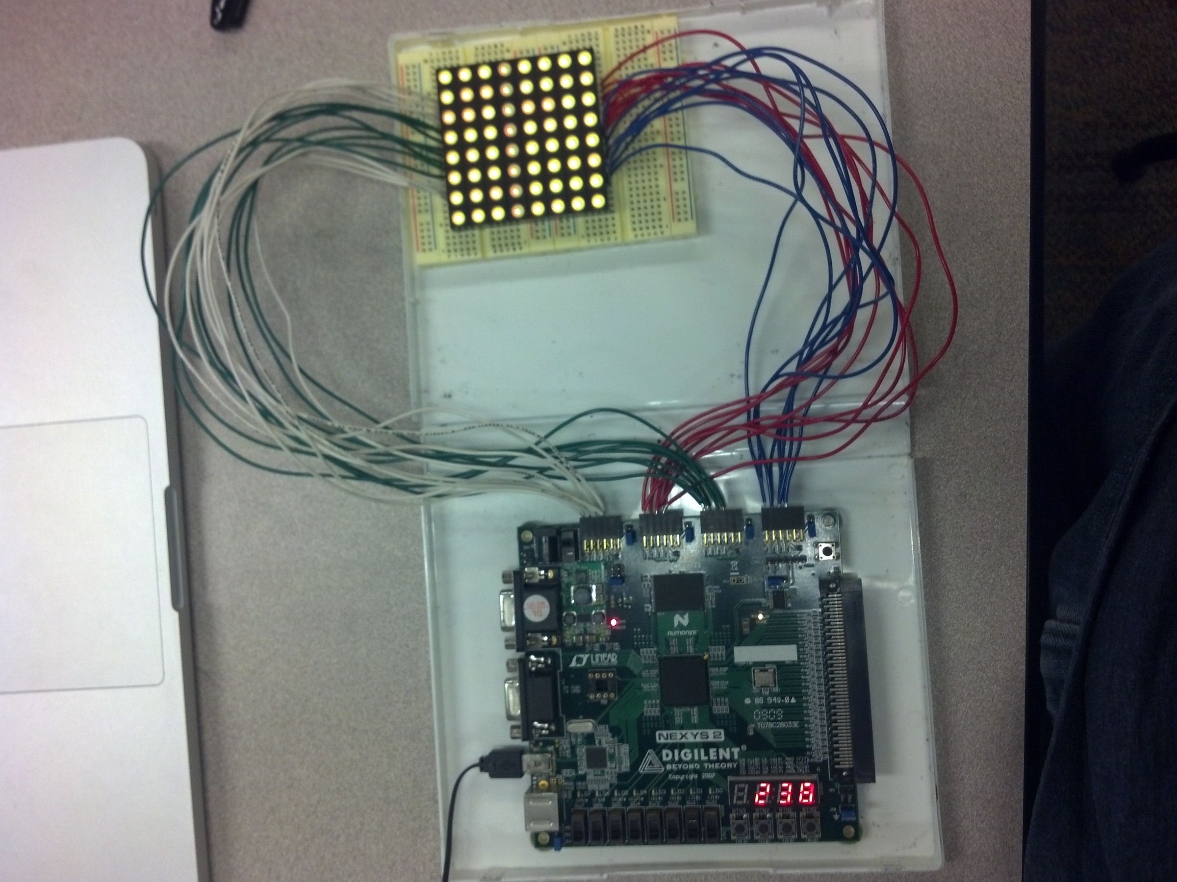 Nexys-2 Light Dodger Game : 6 Steps - Instructables