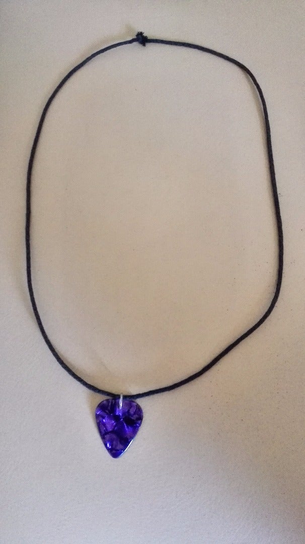 Plectrum necklace Clearance