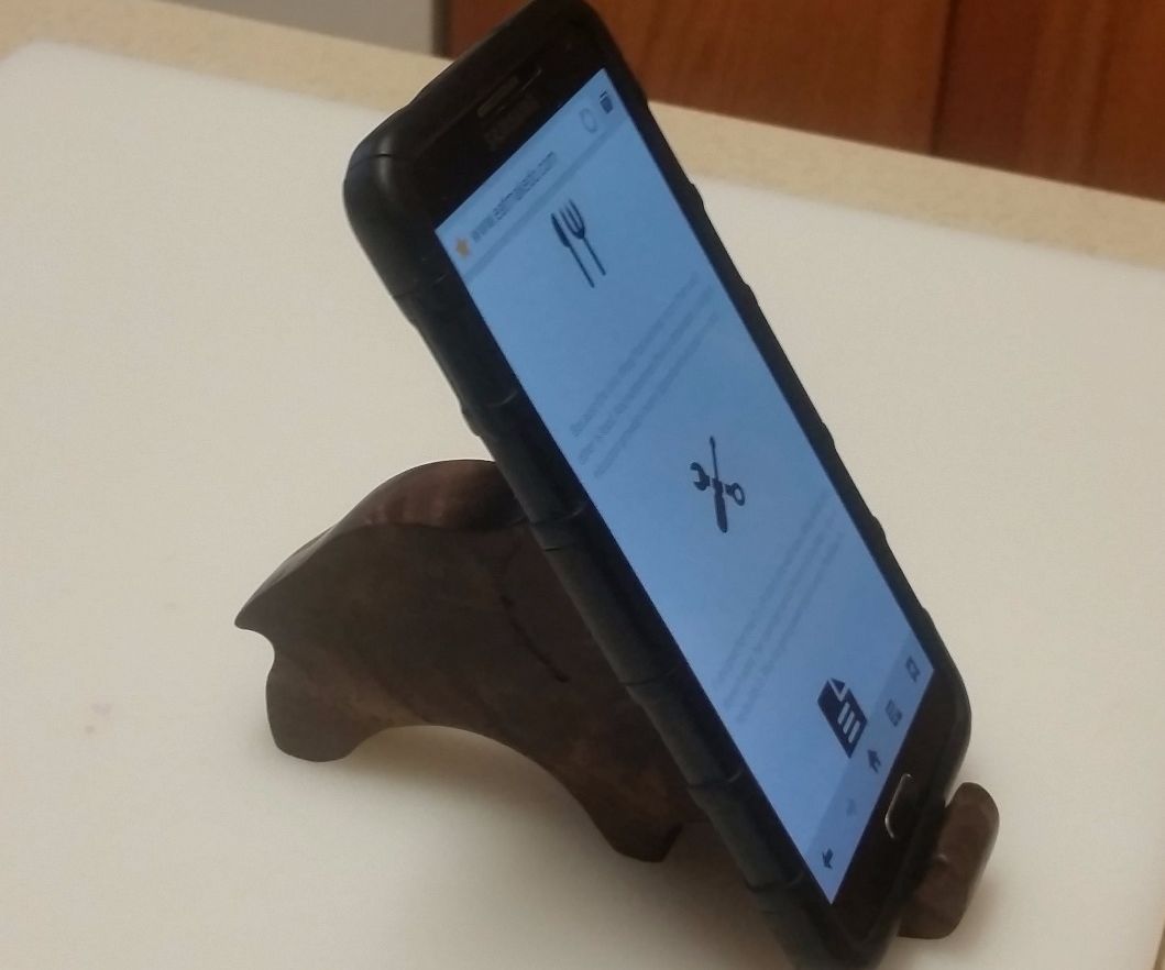 Elephant Smartphone Stand