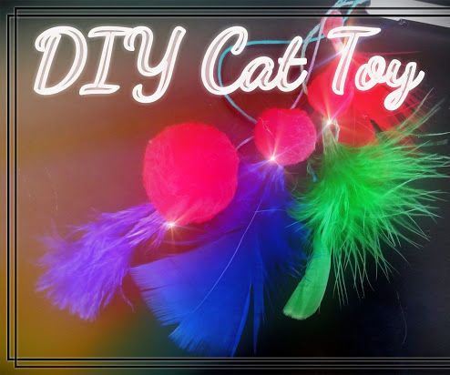 "Tickle Tinkle" Feather Cat Pounce Toy