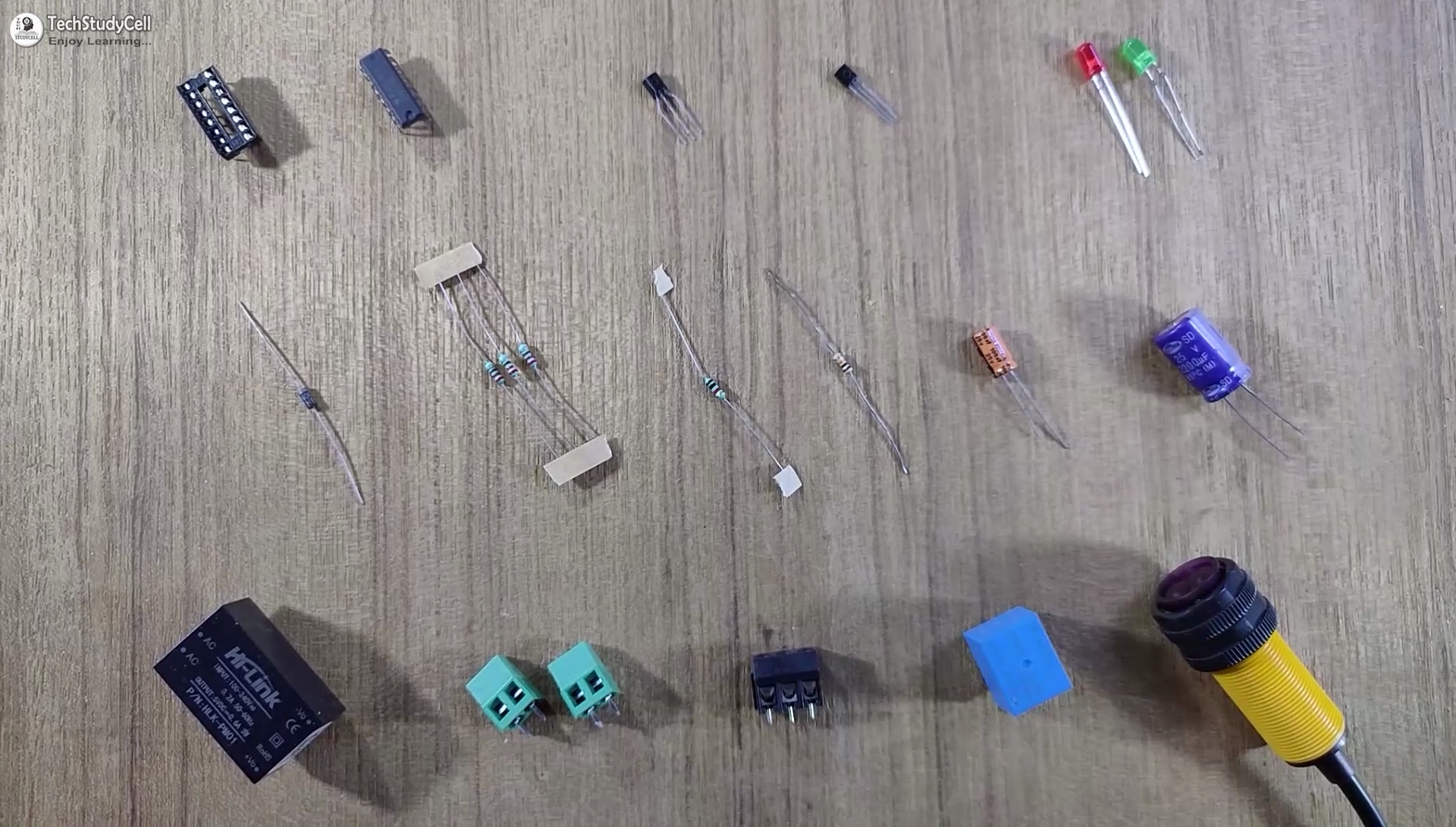 Motion Sensor Switch Using IR Proximity Sensor | CD4017 IC Projects ...
